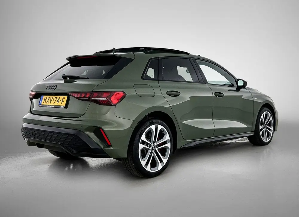 Audi A3 45 TFSI e S edition Competition 272 PK uit 2025, foto 5