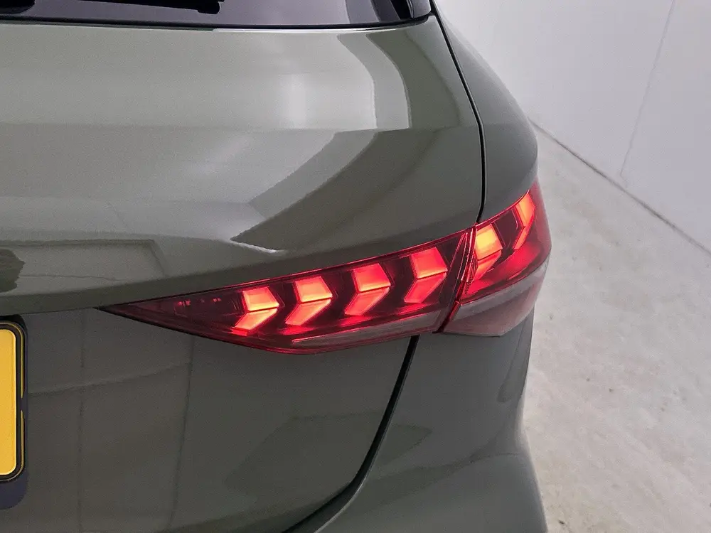 Audi A3 45 TFSI e S edition Competition 272 PK uit 2025, foto 7