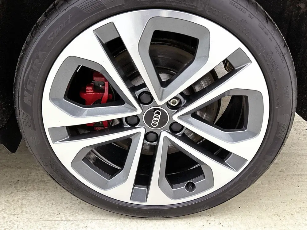 Audi A3 45 TFSI e S edition Competition 272 PK uit 2025, foto 8