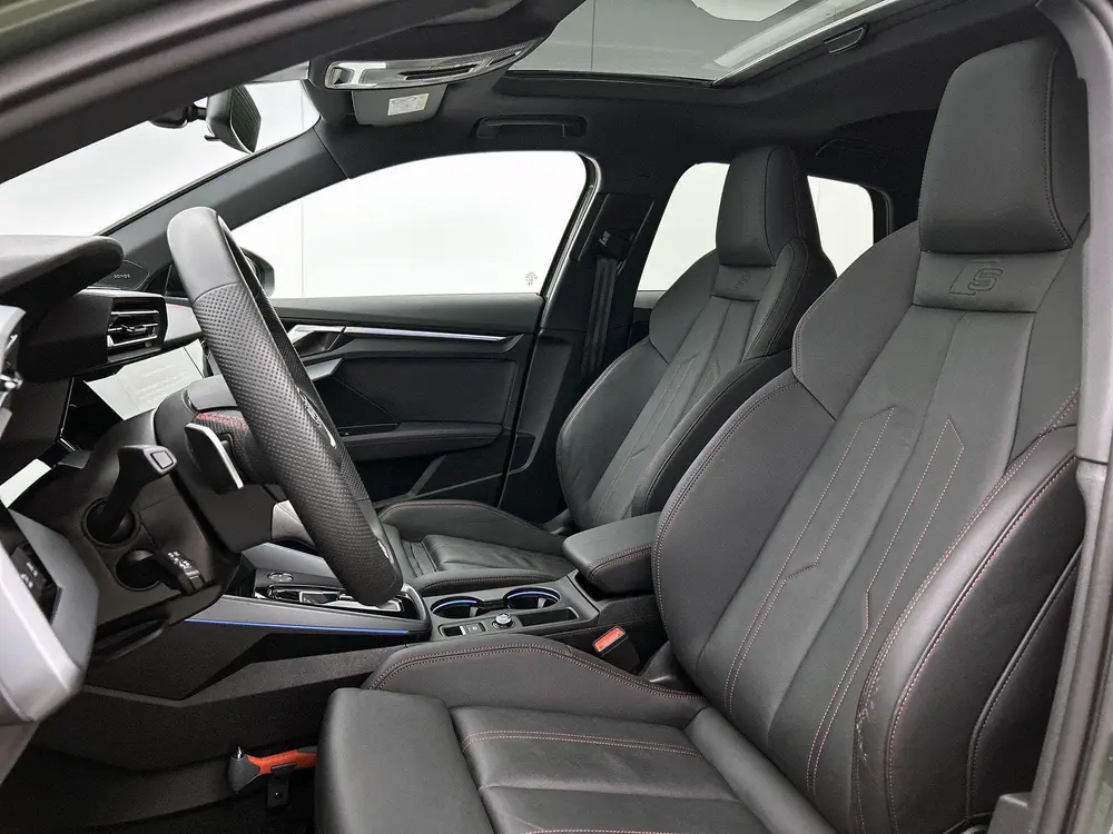 Audi A3 45 TFSI e S edition Competition 272 PK uit 2025, foto 9