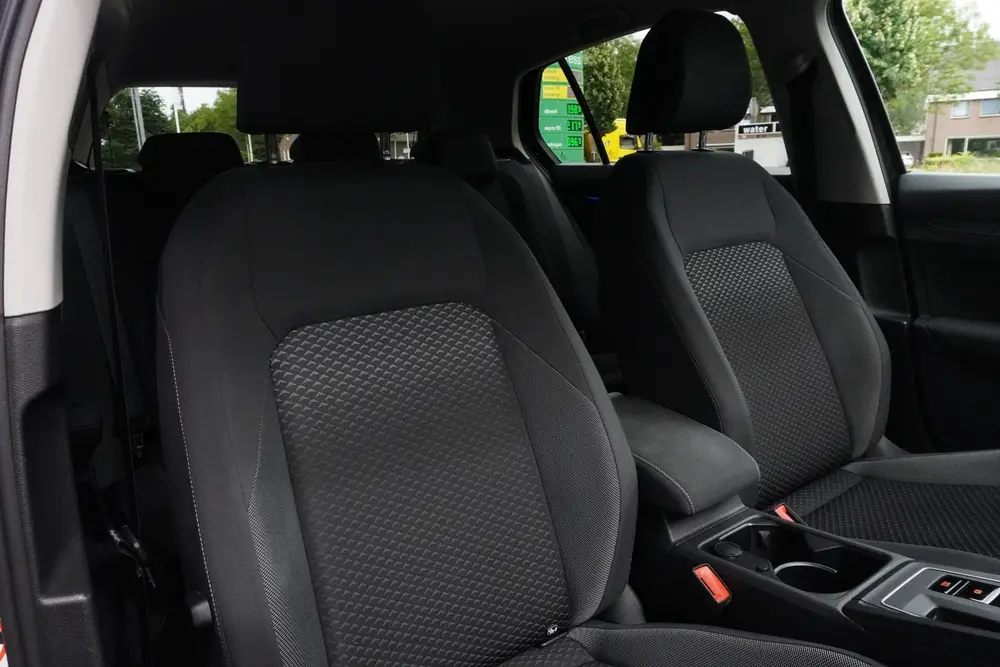 Volkswagen Golf 1.5 eTSI Style | CARPLAY | ACC | PARKEERHULP uit 2021, foto 9