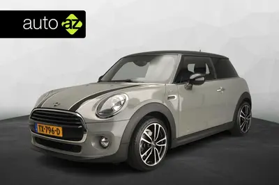 Mini 3-Deurs Cooper / Sportstoelen / Half Leder / Navigatie uit 2019