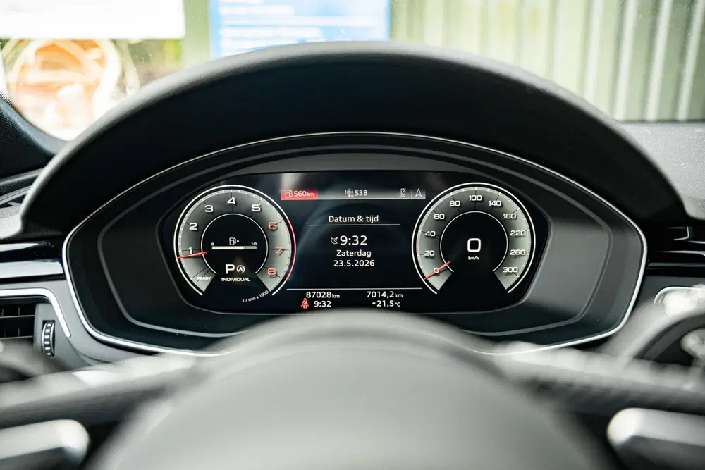Audi A5 40 TFSI S edition Competition uit 2023, foto 16