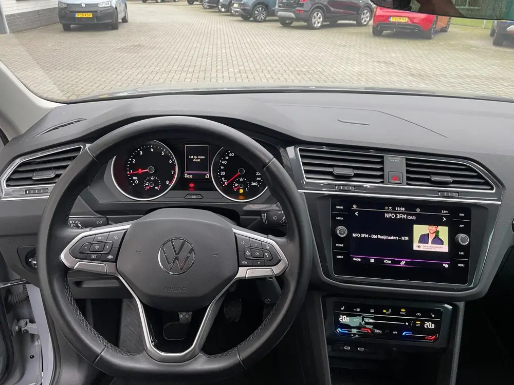 Volkswagen TIGUAN 1.5 TSI Life / Carplay / Add. Cruise / Cli uit 2021, foto 19