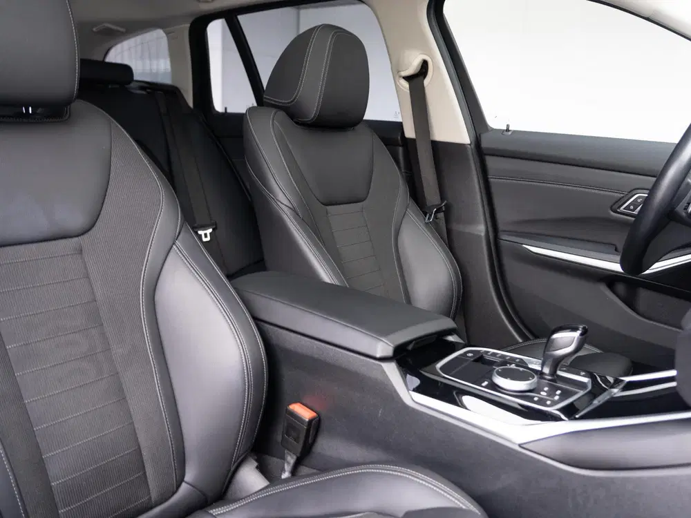 BMW 3-serie Touring 330e SoH 90% uit 2022, foto 10