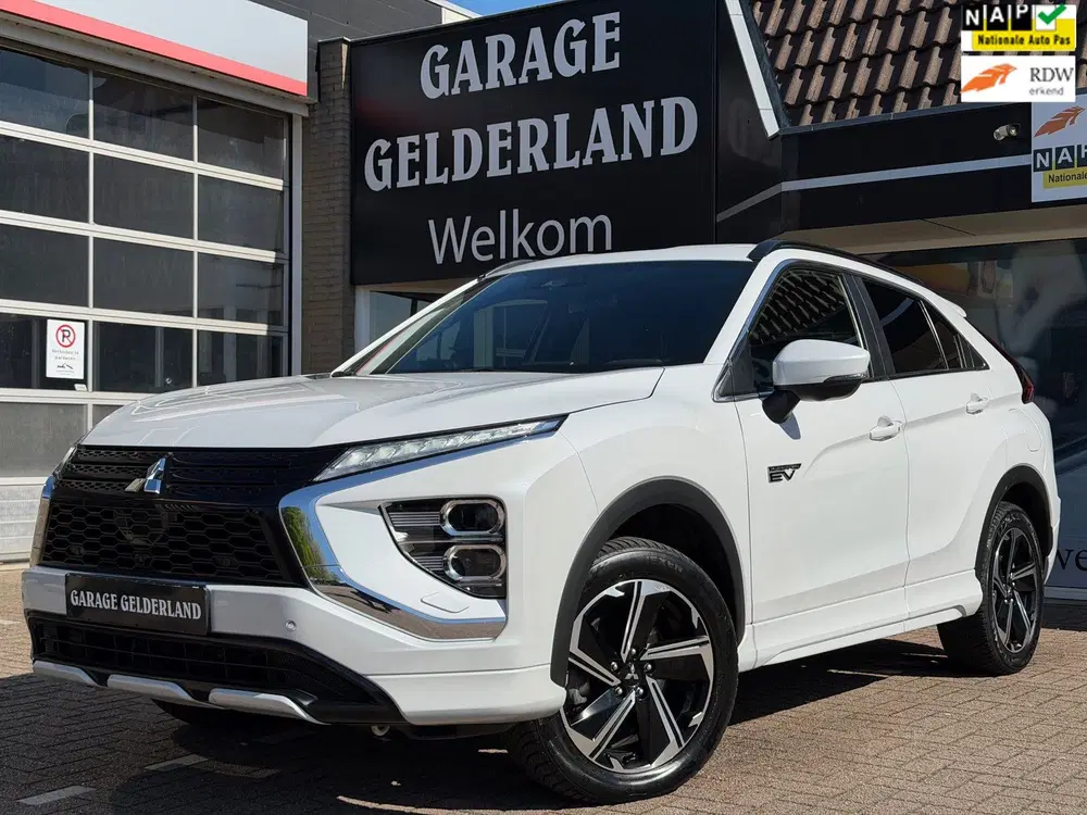 Mitsubishi Eclipse Cross 2.4 PHEV Executive uit 2022