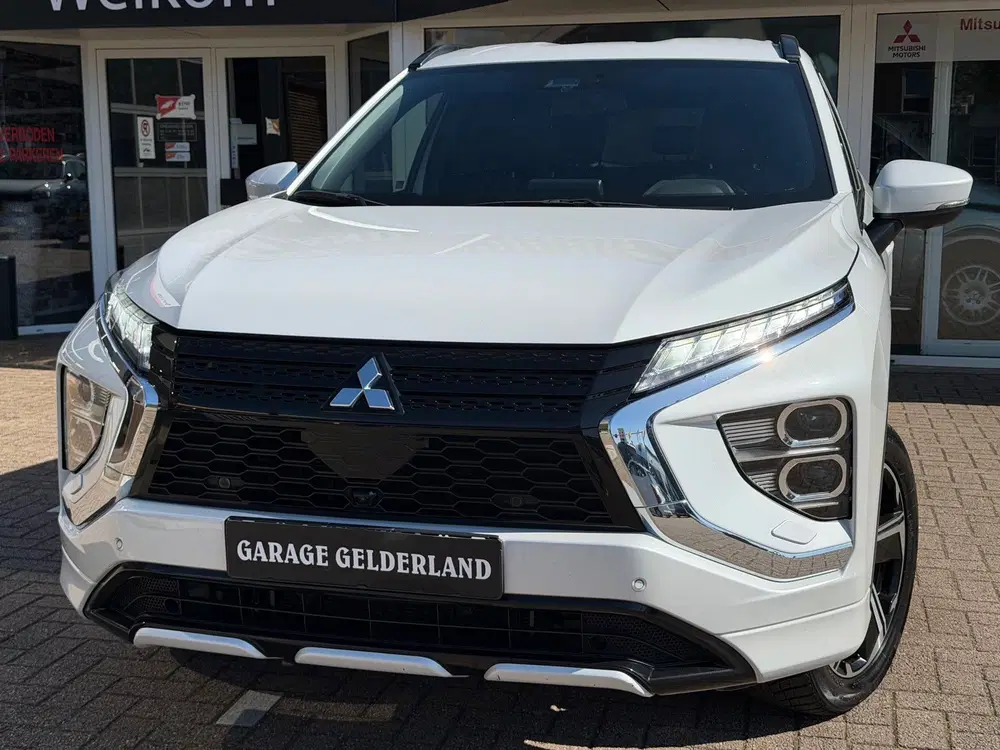 Mitsubishi Eclipse Cross 2.4 PHEV Executive uit 2022, foto 3
