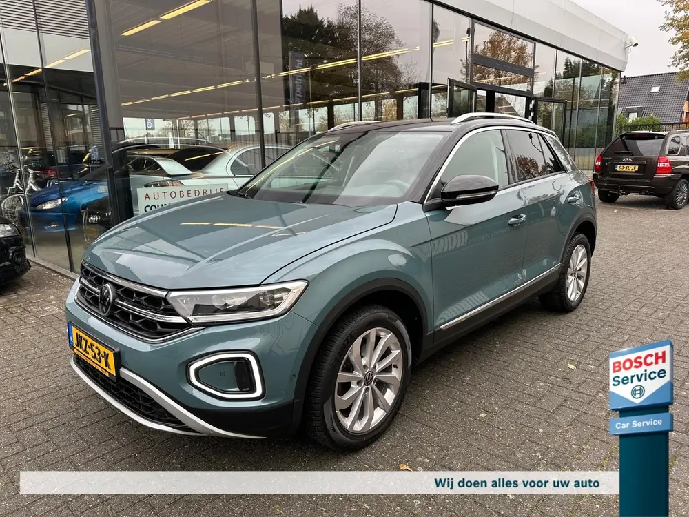 VOLKSWAGEN T-Roc 1.5 TSI 150pk 7-DSG AUTOMAAT Style Business uit 2022