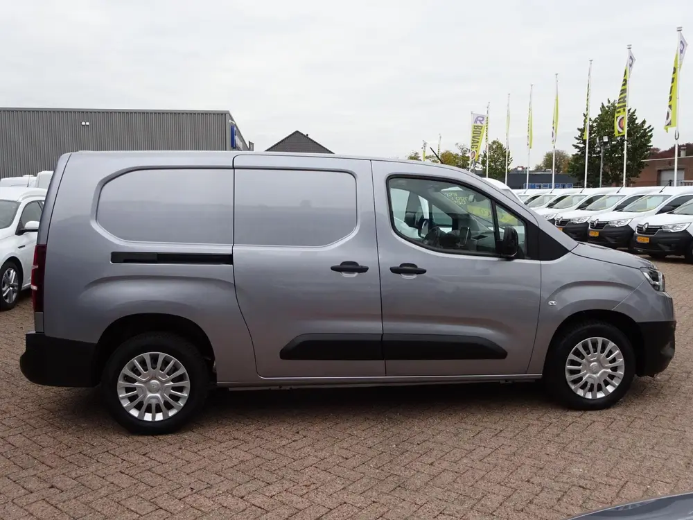 Toyota Proace City 1.5 D-4D Navigator Long 130 PK RECALL REE uit 2022, foto 5