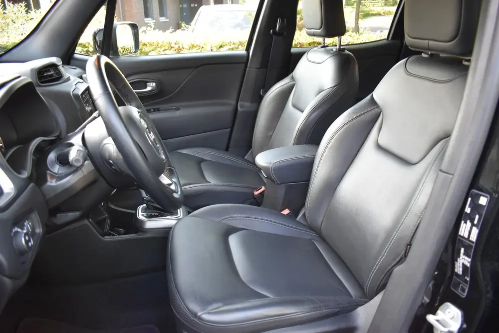Jeep Renegade 1.3T DDCT S AUT. LEER, ACC, 19'' NIEUWSTAAT! uit 2020, foto 9