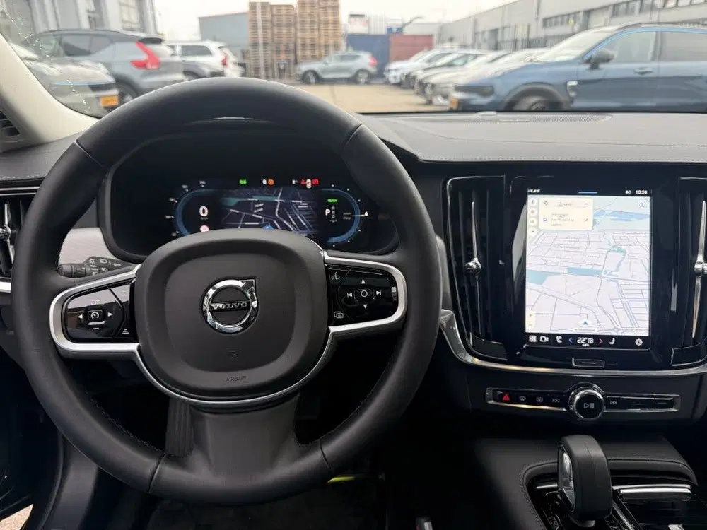 Volvo V90 T8 AWD UItra Dark uit 2025, foto 13