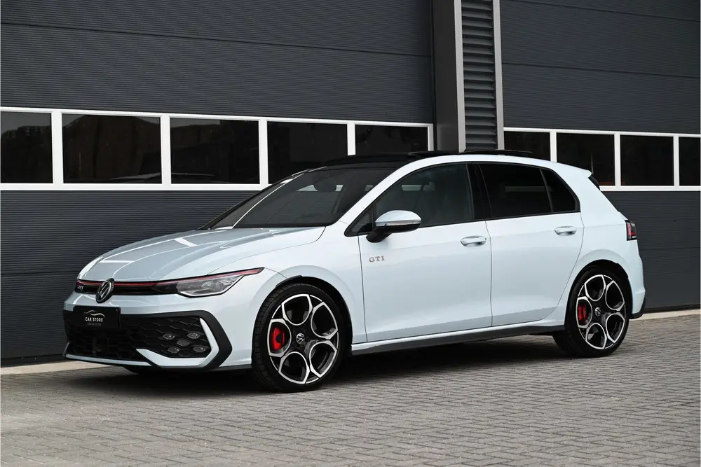 Volkswagen Golf 2.0 TSI GTI 265 PK 8.5 / PANO / CRYSTAL ICE uit 2024, foto 17