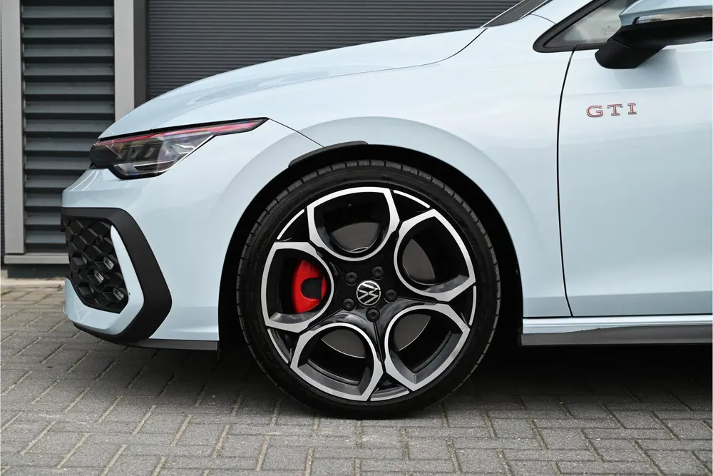 Volkswagen Golf 2.0 TSI GTI 265 PK 8.5 / PANO / CRYSTAL ICE uit 2024, foto 20