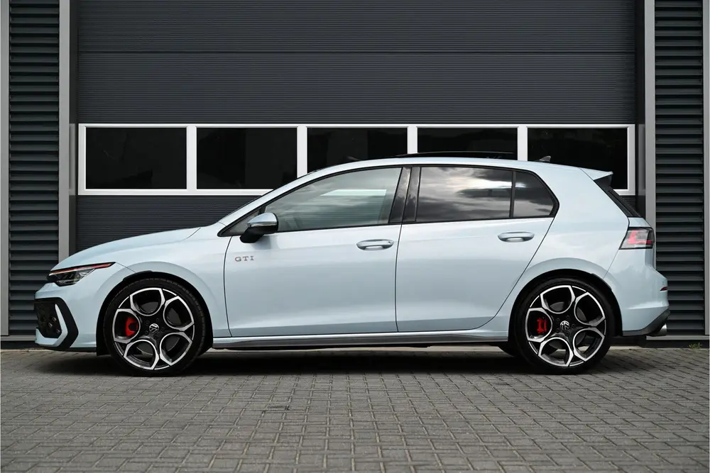 Volkswagen Golf 2.0 TSI GTI 265 PK 8.5 / PANO / CRYSTAL ICE uit 2024, foto 6