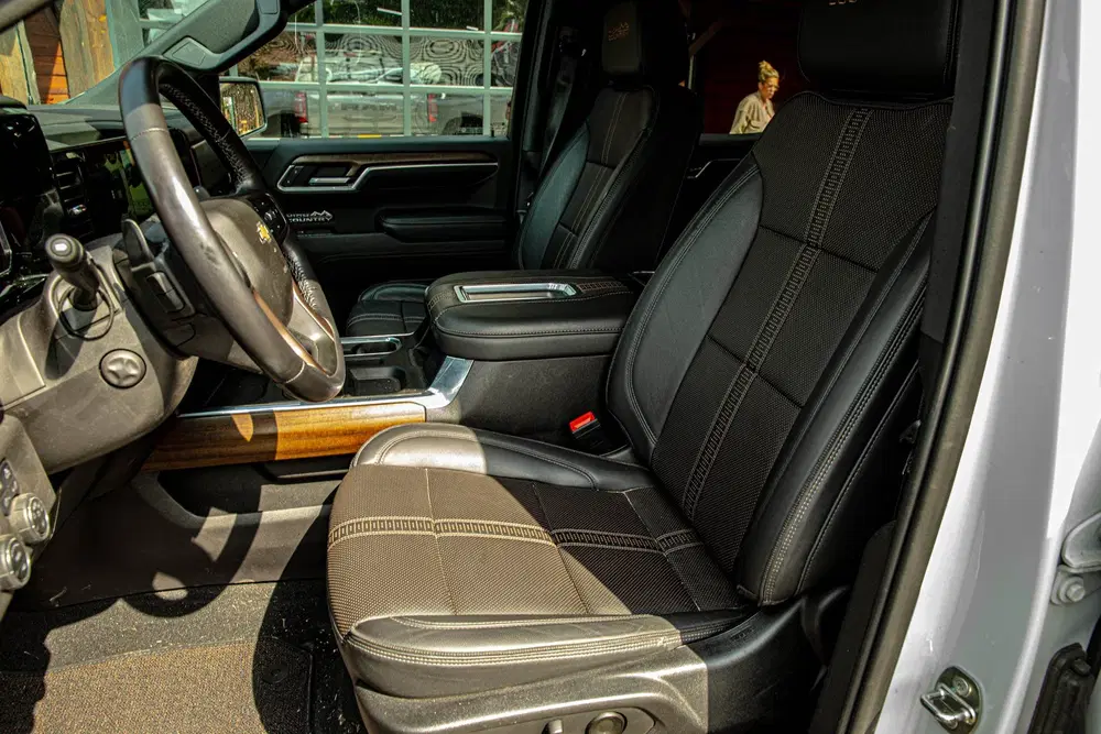 Chevrolet Silverado Full options uit 2023, foto 13