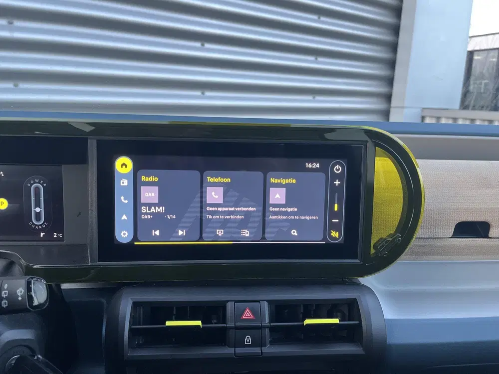 Fiat Grande Panda La Prima 11 kW 44 kWh Navigatie uit 2025, foto 20