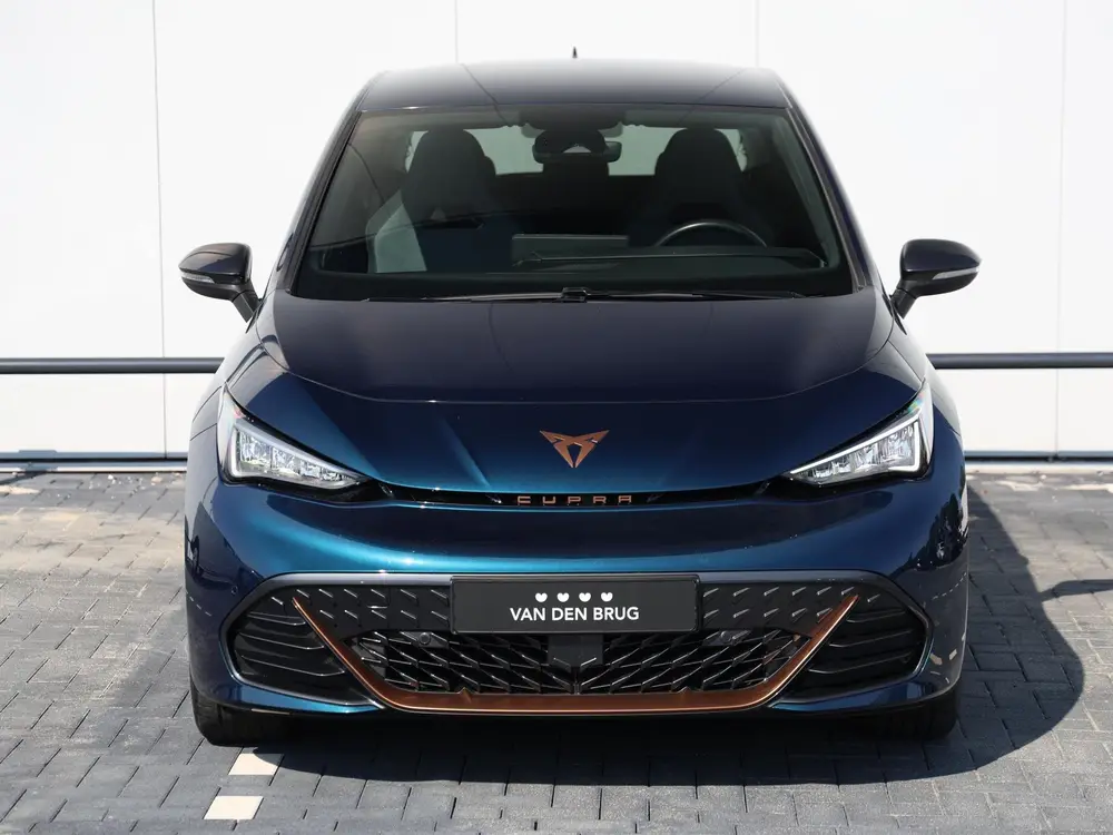 Cupra Born Essential 62 kWh 204pk uit 2024, foto 4