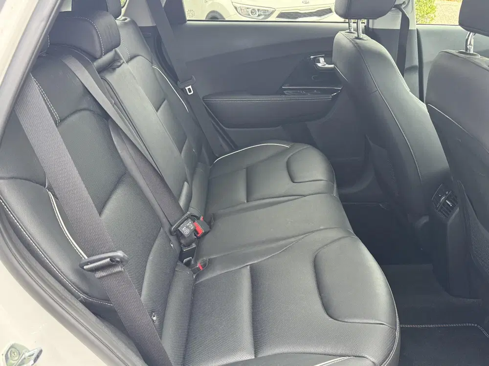 Kia Niro ExecutiveLine 64 kWh uit 2022, foto 11