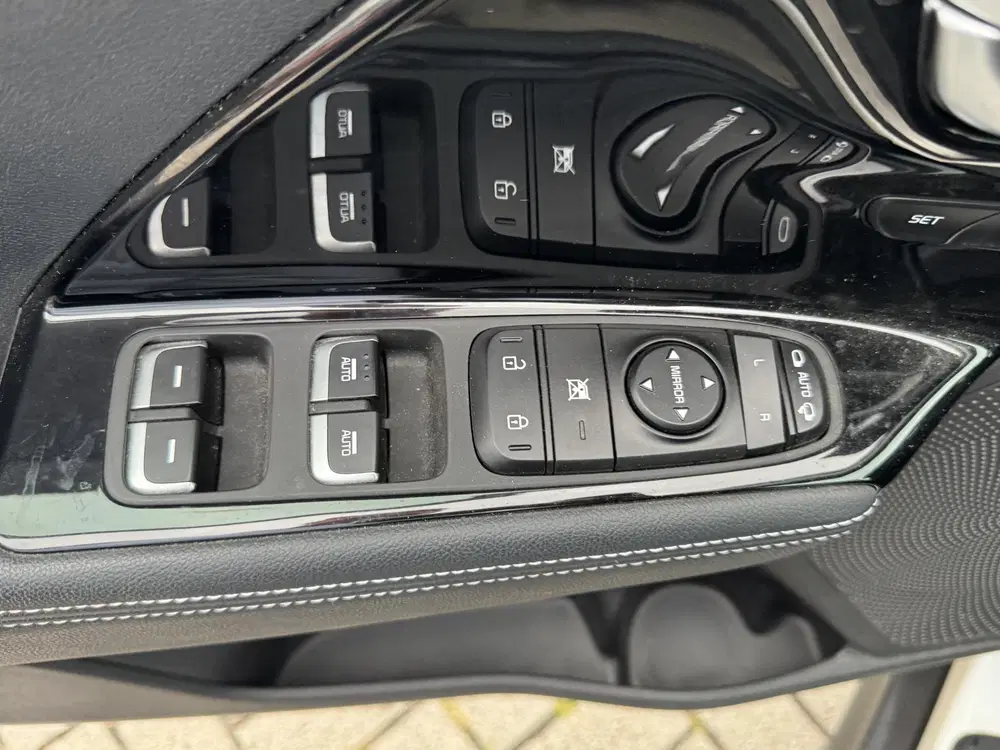 Kia Niro ExecutiveLine 64 kWh uit 2022, foto 17