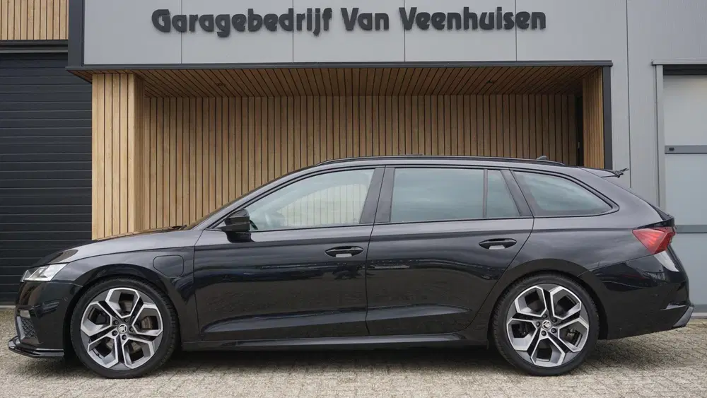 Skoda Octavia 1.4 TSI 245pk RS iV PHEV Pano.Dak HUD Ca uit 2021, foto 2