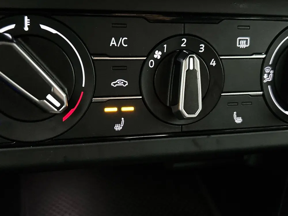 Volkswagen POLO 2.0 TSI GTI( Goed OnderH, Navi, PDC V+A, Sto uit 2022, foto 6