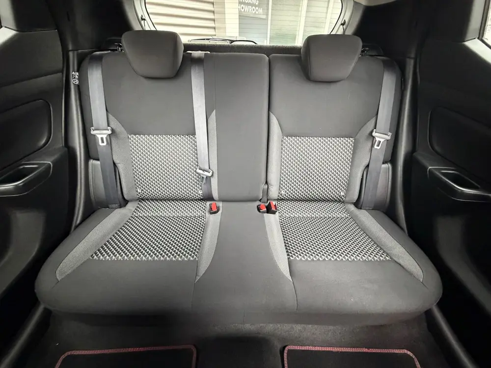 Nissan Micra 1.0 IG-T 101PK Automaat uit 2019, foto 14