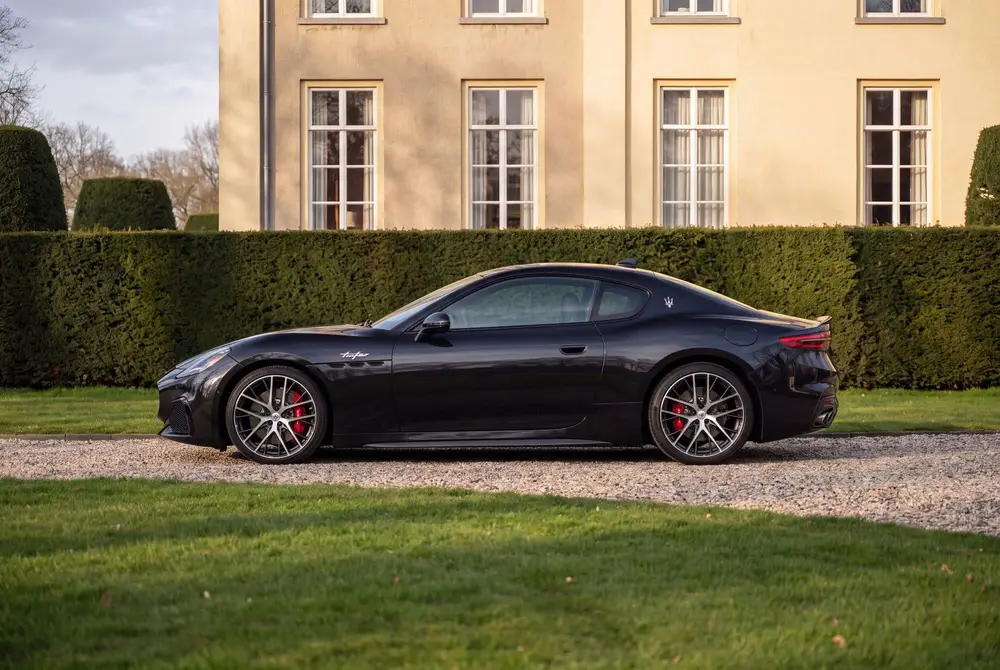 Maserati GranTurismo V6 AWD Trofeo (bj 2024, automaat) uit 2024, foto 8