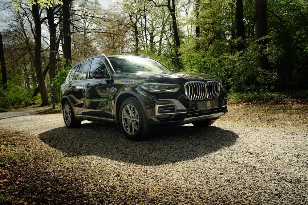 BMW X5 xDrive45e uit 2023, foto 4