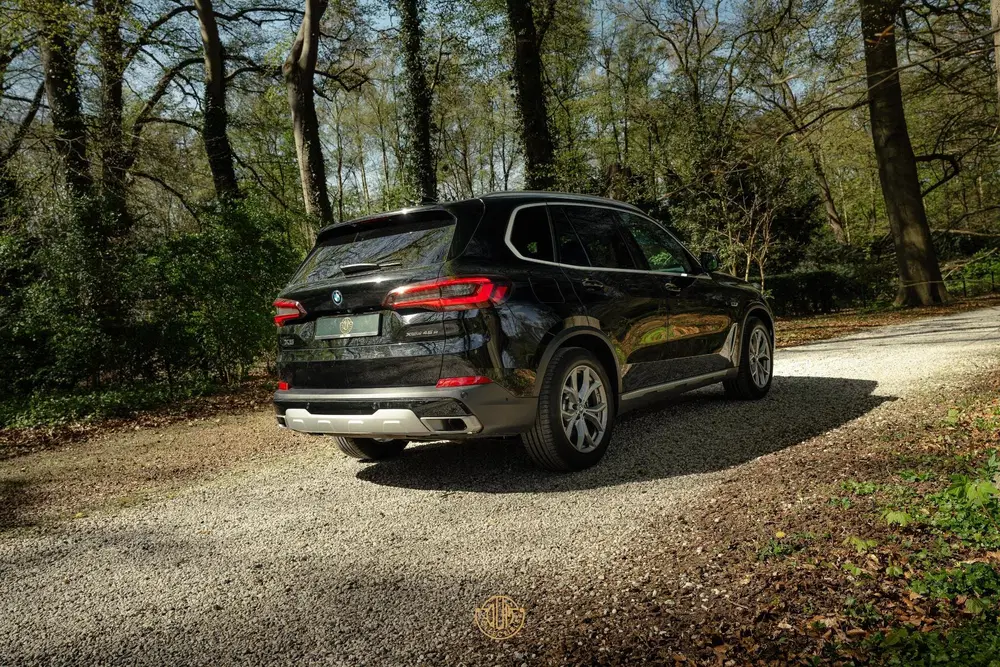 BMW X5 xDrive45e uit 2023, foto 6