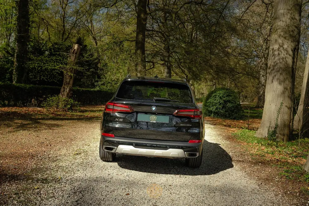 BMW X5 xDrive45e uit 2023, foto 8