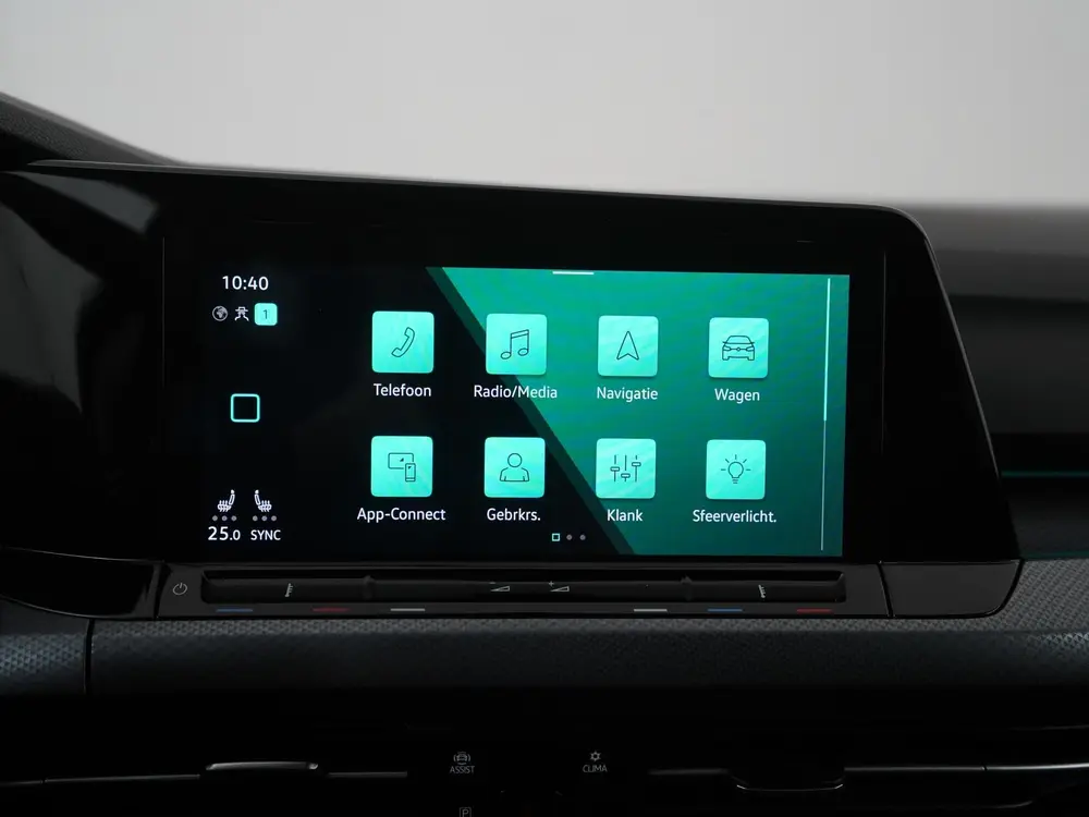 Volkswagen Golf 1.0 eTSI Active DSG | Camera | Stoel & Stuur uit 2023, foto 14