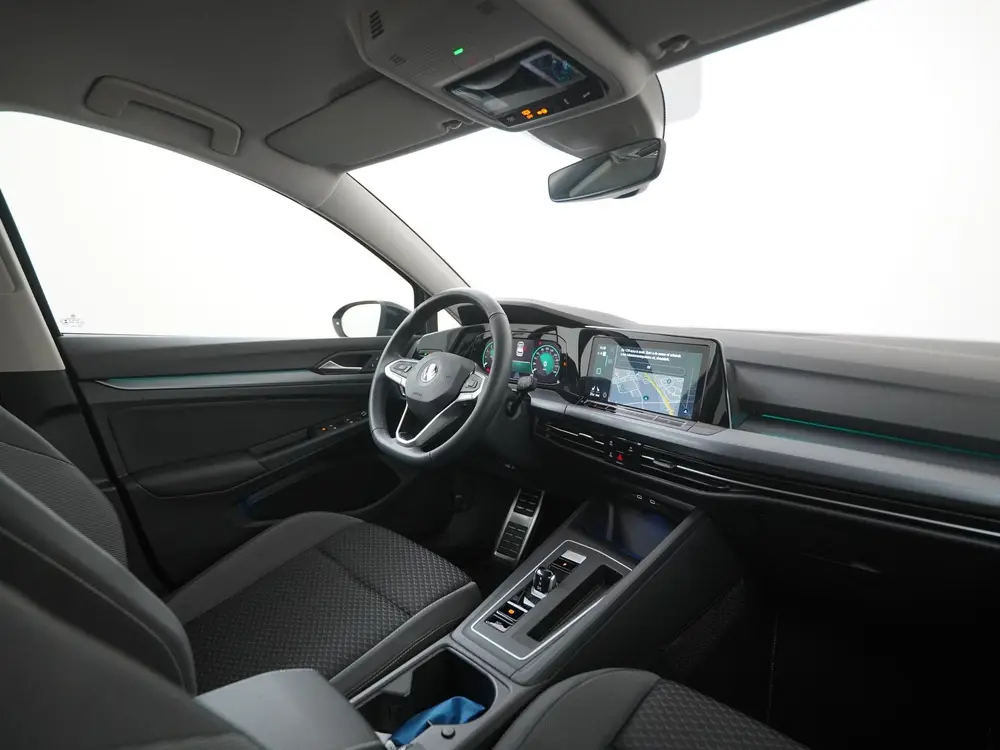 Volkswagen Golf 1.0 eTSI Active DSG | Camera | Stoel & Stuur uit 2023, foto 2