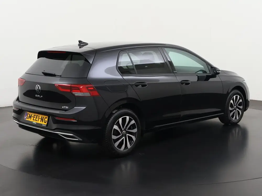 Volkswagen Golf 1.0 eTSI Active DSG | Camera | Stoel & Stuur uit 2023, foto 5