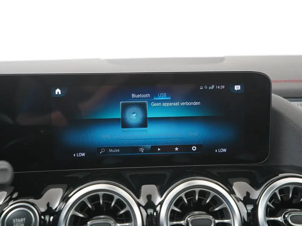 Mercedes-Benz EQA 250 AMG Line 67kWh uit 2022, foto 17