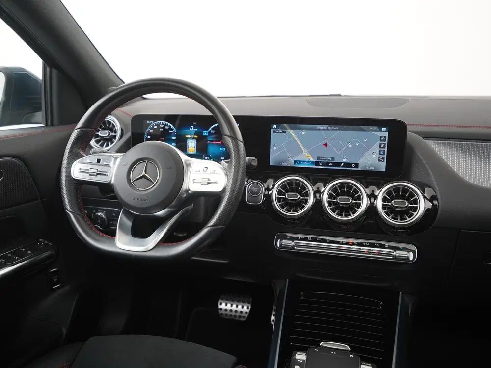 Mercedes-Benz EQA 250 AMG Line 67kWh uit 2022, foto 6