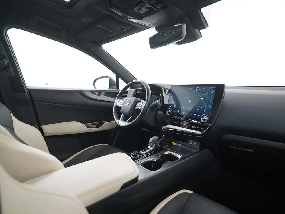 Lexus NX 450h+ AWD Executive Line | Schuifdak | 360 Camera | uit 2023, foto 2