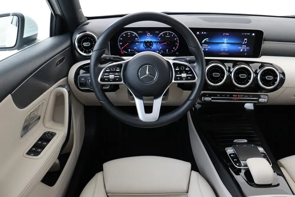 Mercedes-Benz A-Klasse 200 -PANO.DAK uit 2019, foto 2