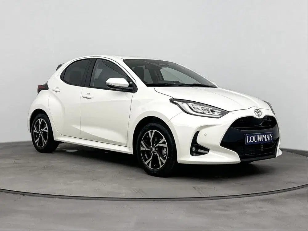 Toyota Yaris 1.5 Hybrid 115 Dynamic Comfort Pack Pure W uit 2026, foto 3