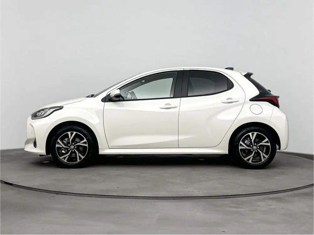 Toyota Yaris 1.5 Hybrid 115 Dynamic Comfort Pack Pure W uit 2026, foto 4