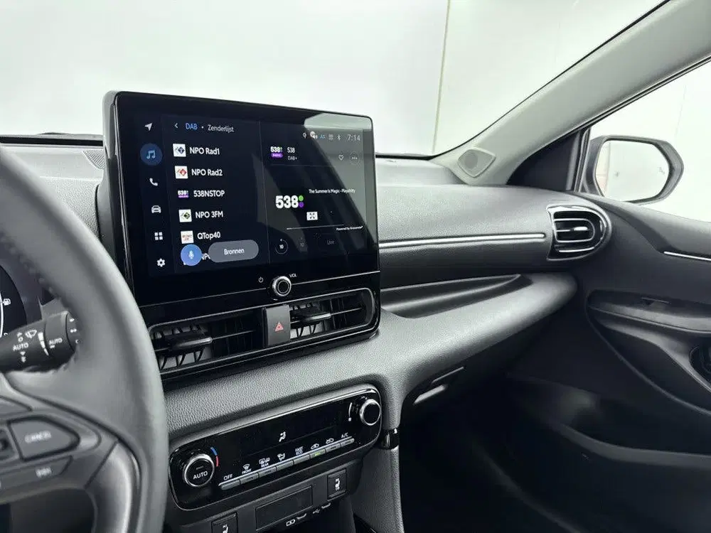 Toyota Yaris 1.5 Hybrid 115 Dynamic Comfort Pack Pure W uit 2026, foto 6