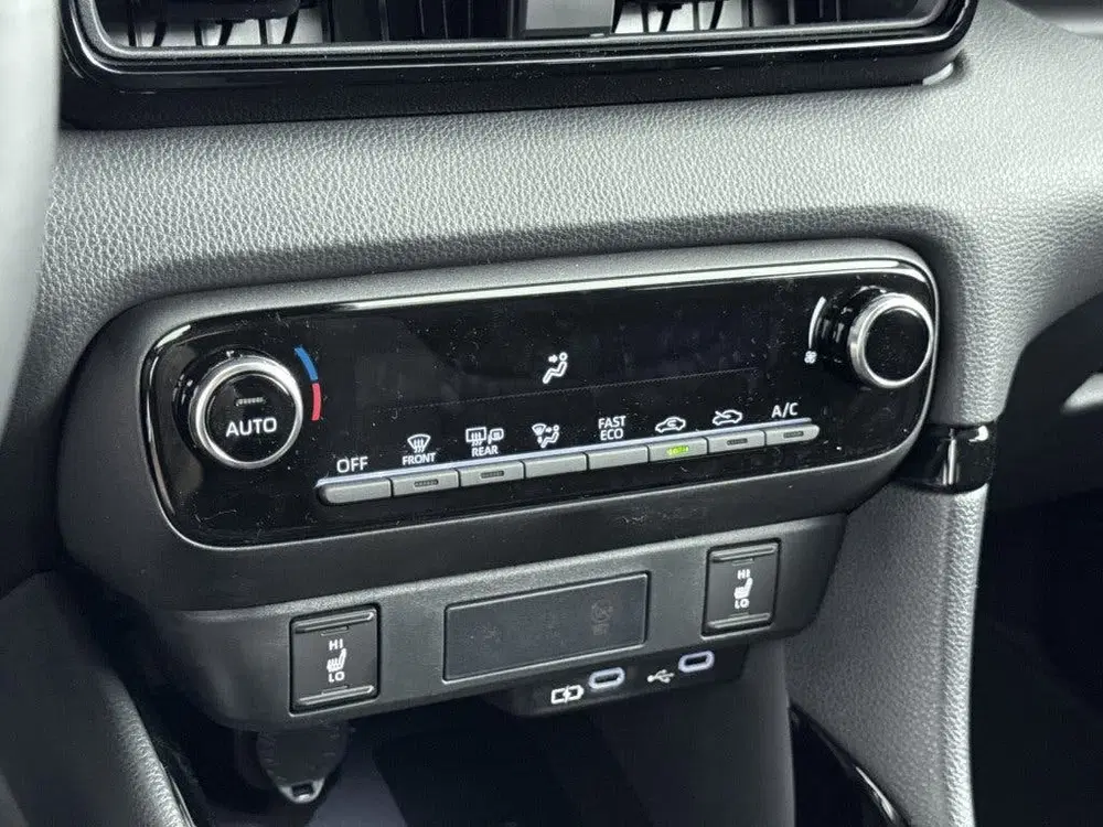 Toyota Yaris 1.5 Hybrid 115 Dynamic Comfort Pack Pure W uit 2026, foto 9