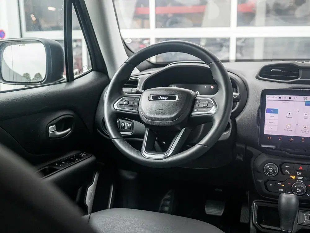 Jeep Renegade 1.5T e-Hybrid Summit uit 2025, foto 14