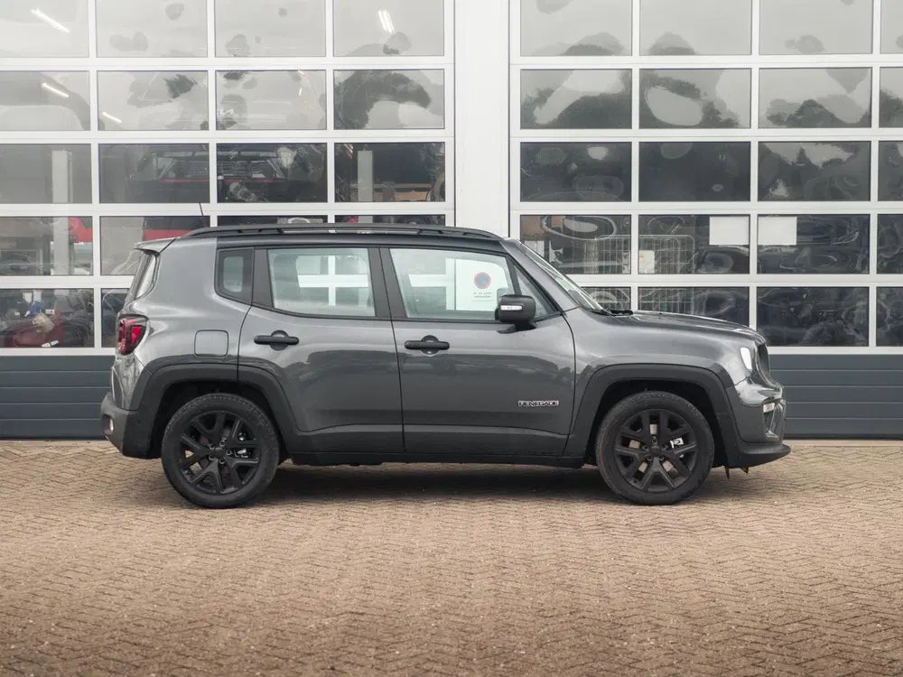 Jeep Renegade 1.5T e-Hybrid Summit uit 2025, foto 4