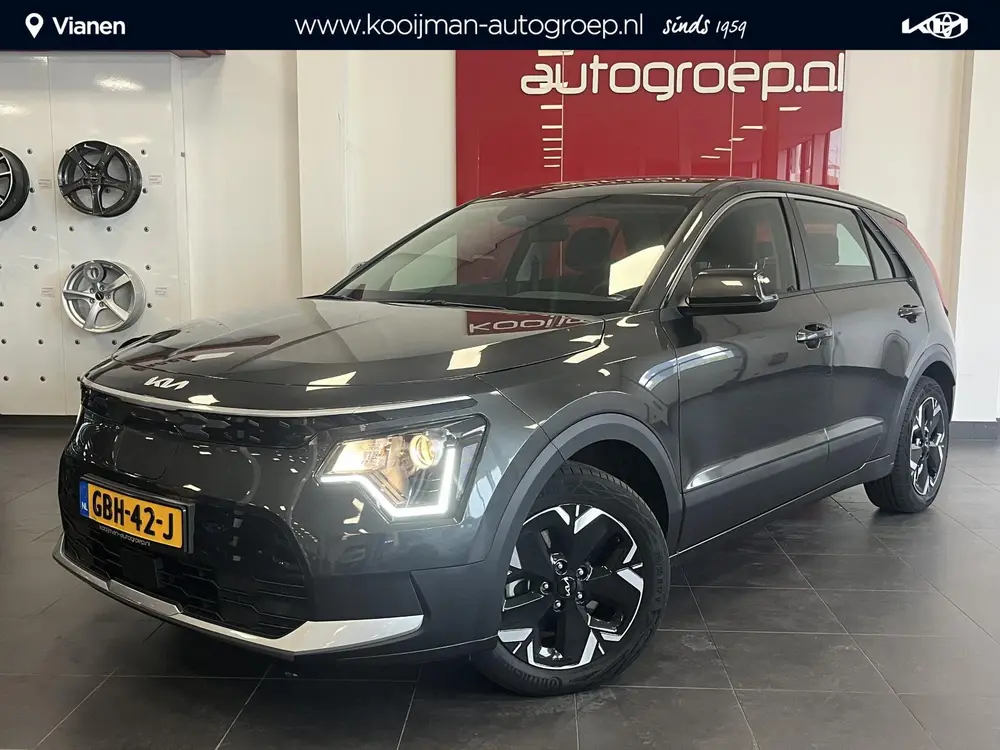 Kia Niro Light Edition 64.8 kWh uit 2024