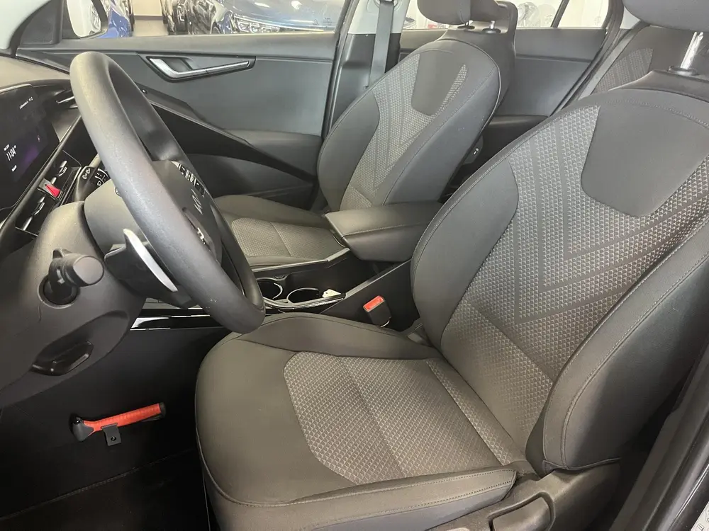 Kia Niro Light Edition 64.8 kWh uit 2024, foto 6