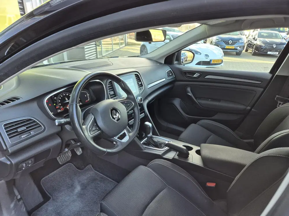 Renault Megane Mégane Estate 1.3 TCe 140 EDC AUTOMAAT Bus uit 2021, foto 10