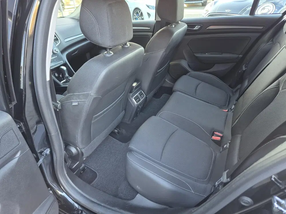 Renault Megane Mégane Estate 1.3 TCe 140 EDC AUTOMAAT Bus uit 2021, foto 19