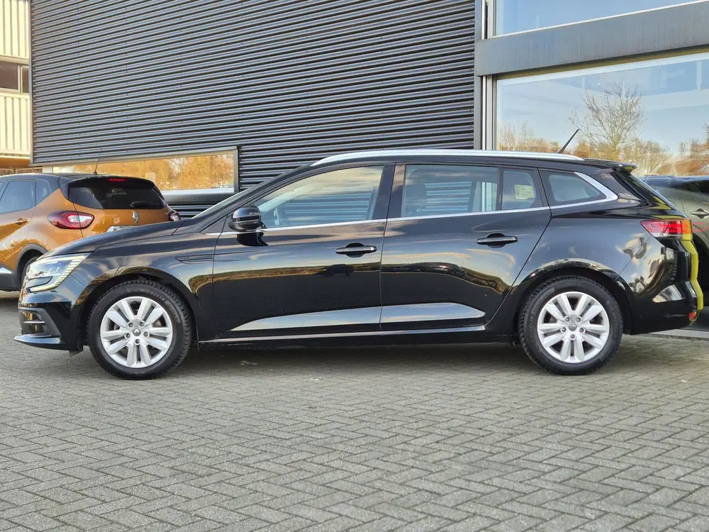 Renault Megane Mégane Estate 1.3 TCe 140 EDC AUTOMAAT Bus uit 2021, foto 2