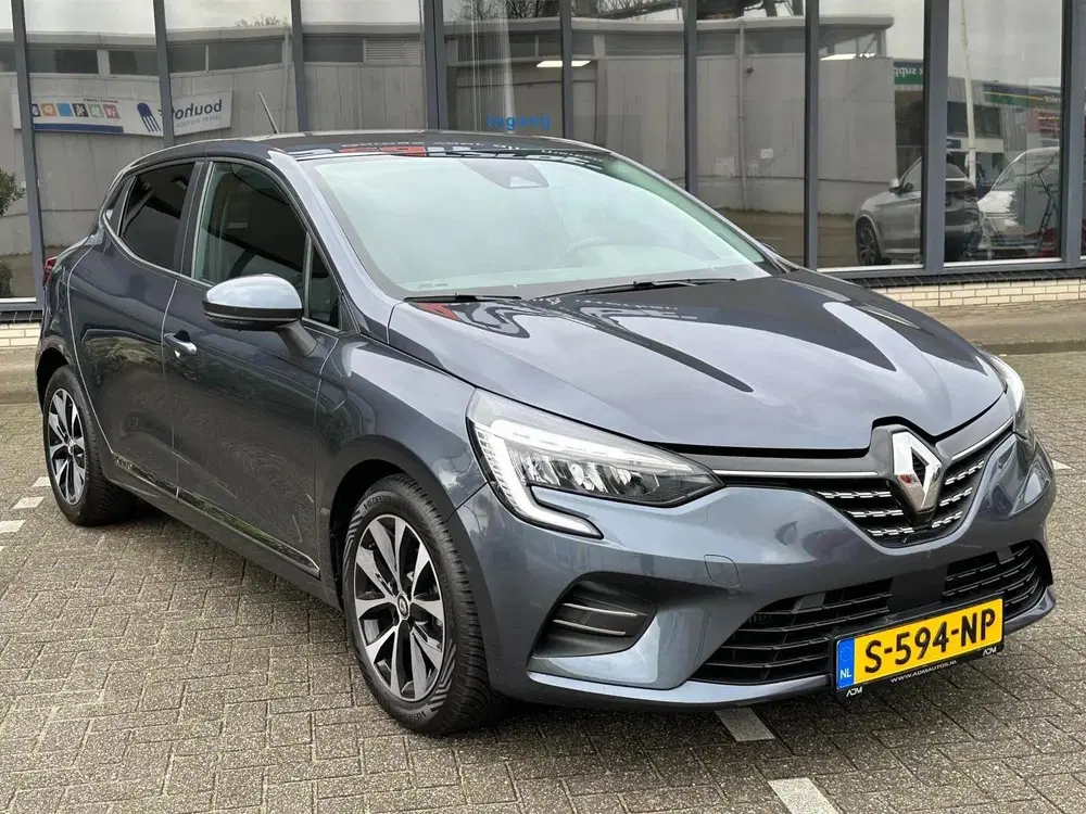 Renault Clio uit 2020, foto 11