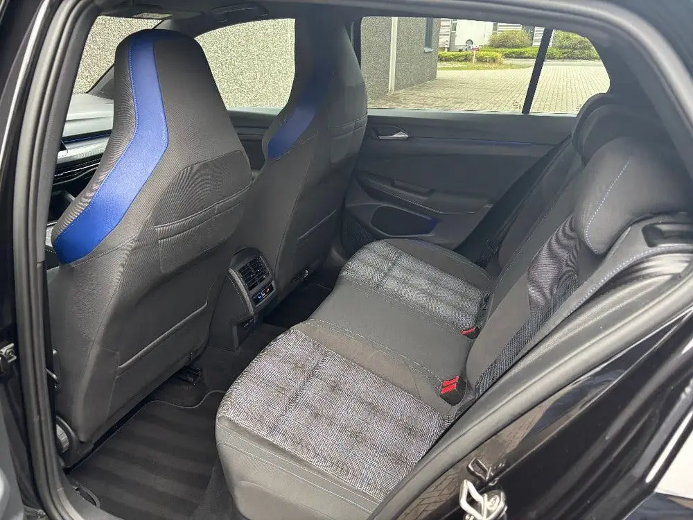 Volkswagen Golf 1.4 GTE Ehybrid 245pk DSG 2022 Zwart uit 2022, foto 20